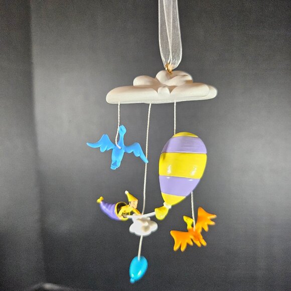 Hallmark Keepsake 2008 Dr. Seuss Oh The Places You'll Go Ornament - Picture 7 of 9